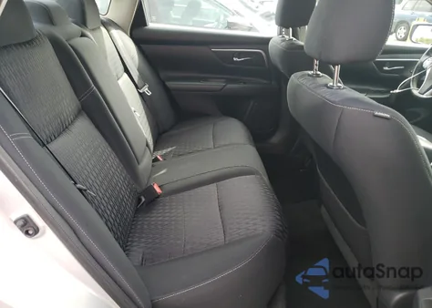 2018 Nissan Altima 2.5 z USA, uszkodzony, nr VIN 1N4AL3AP0JC201296